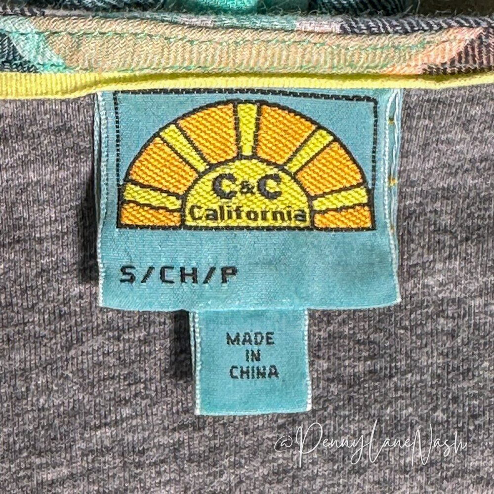 C&C California Split Neck Crinkle Plaid Shirt Canteloupe - Picture 8 of 10
